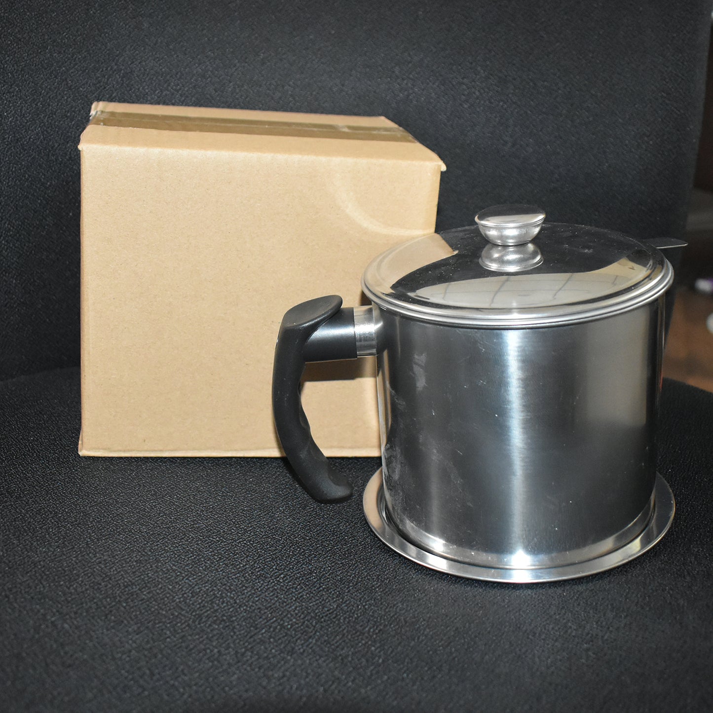 Stainless Steel Oil Strainer Pot with Lid and Filter Mesh - 1 Set
