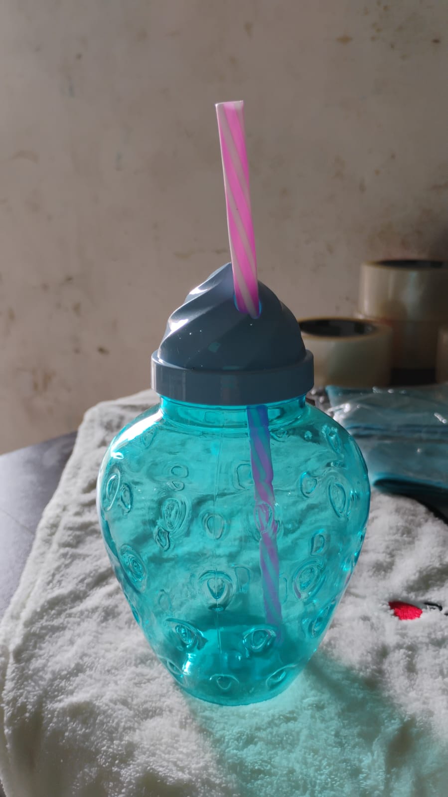 Single Plastic Drinking Cup  Durable Lightweight And Easy To Use (1 Pc) - Happy Price - Image 7