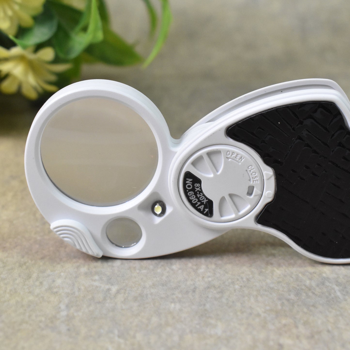 Double-magnification Led Magnifiers With Light (1 Pc  Small) - Happy Price - Image 3