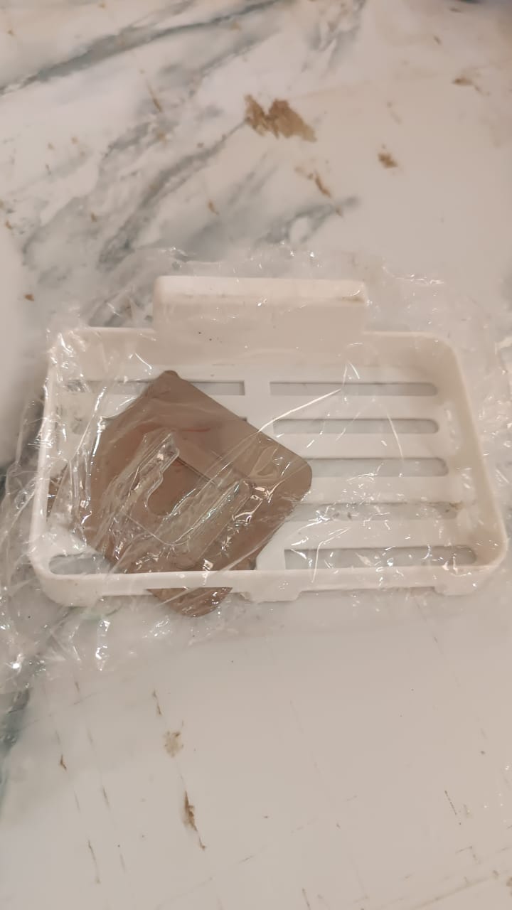 Self-adhesive Wall Mount Plastic Soap Dish With Drain Slots - Happy Price - Image 7