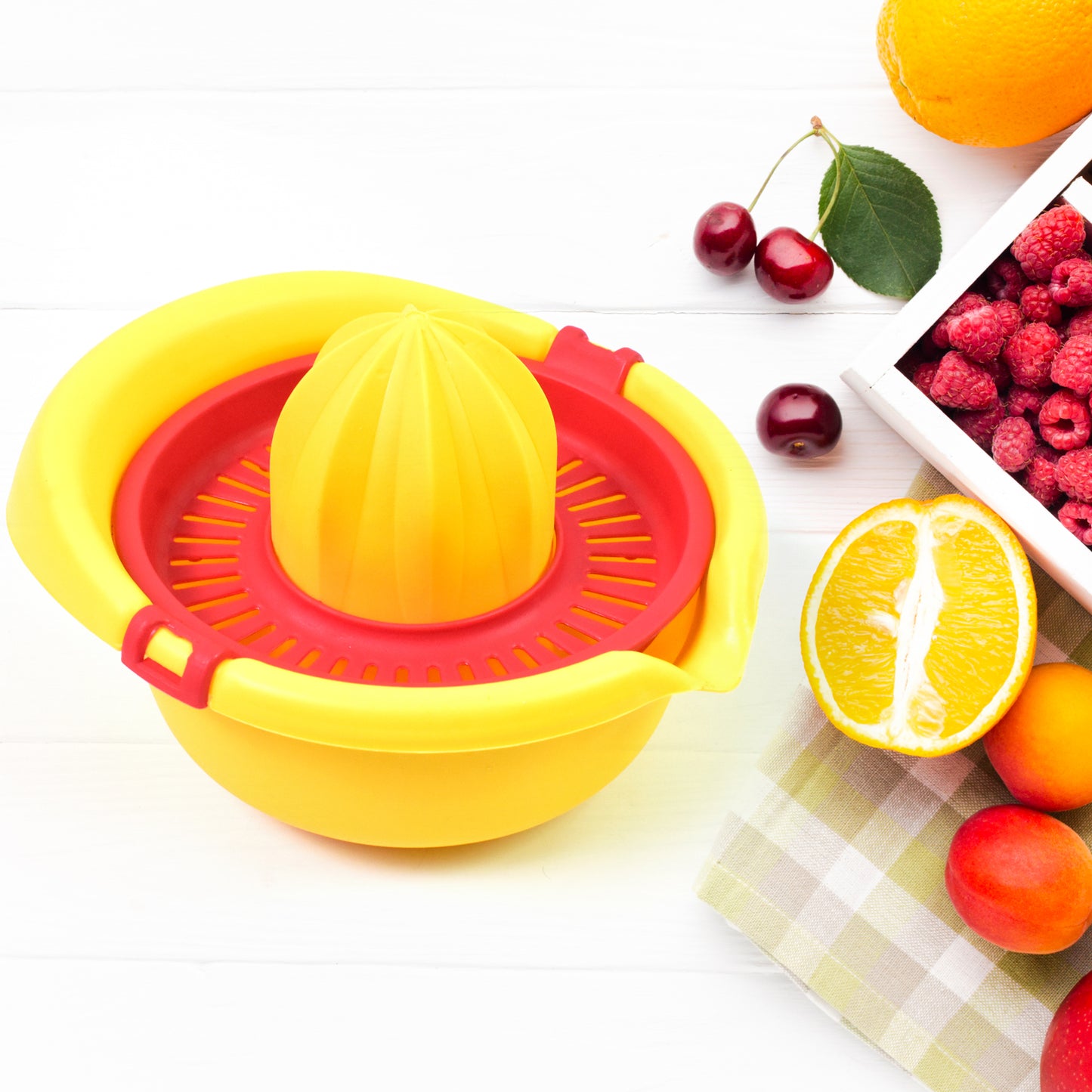 Orange Juicer Machine Hand Press (300 Ml) - Happy Price - Image 2