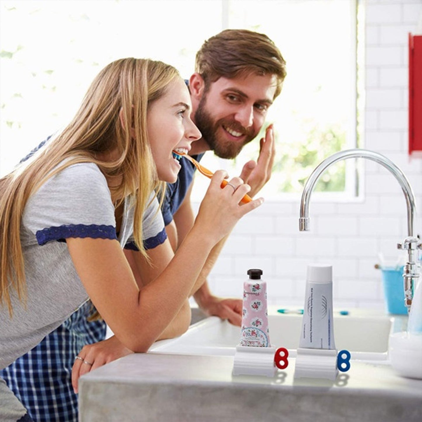 Rolling Tube Toothpaste Squeezer Toothpaste Seat Holder Stand - Happy Price - Image 2