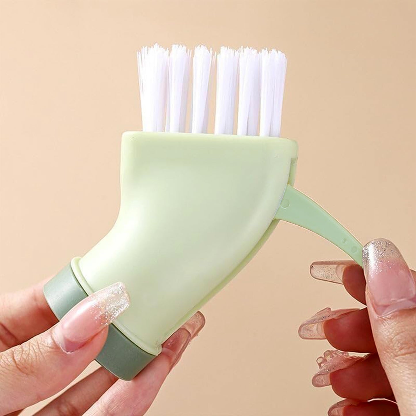 Bottle-Connectable Cleaning Brush with Scraper (1 Pc)